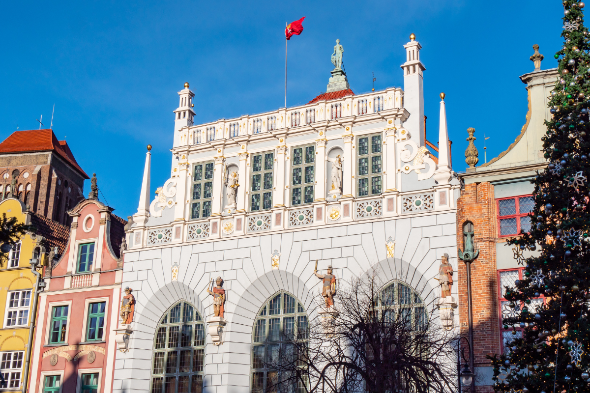 Dwór Artusa Gdańsk – tajemnice pięknego budynku